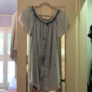 a dress that’s off the shoulder